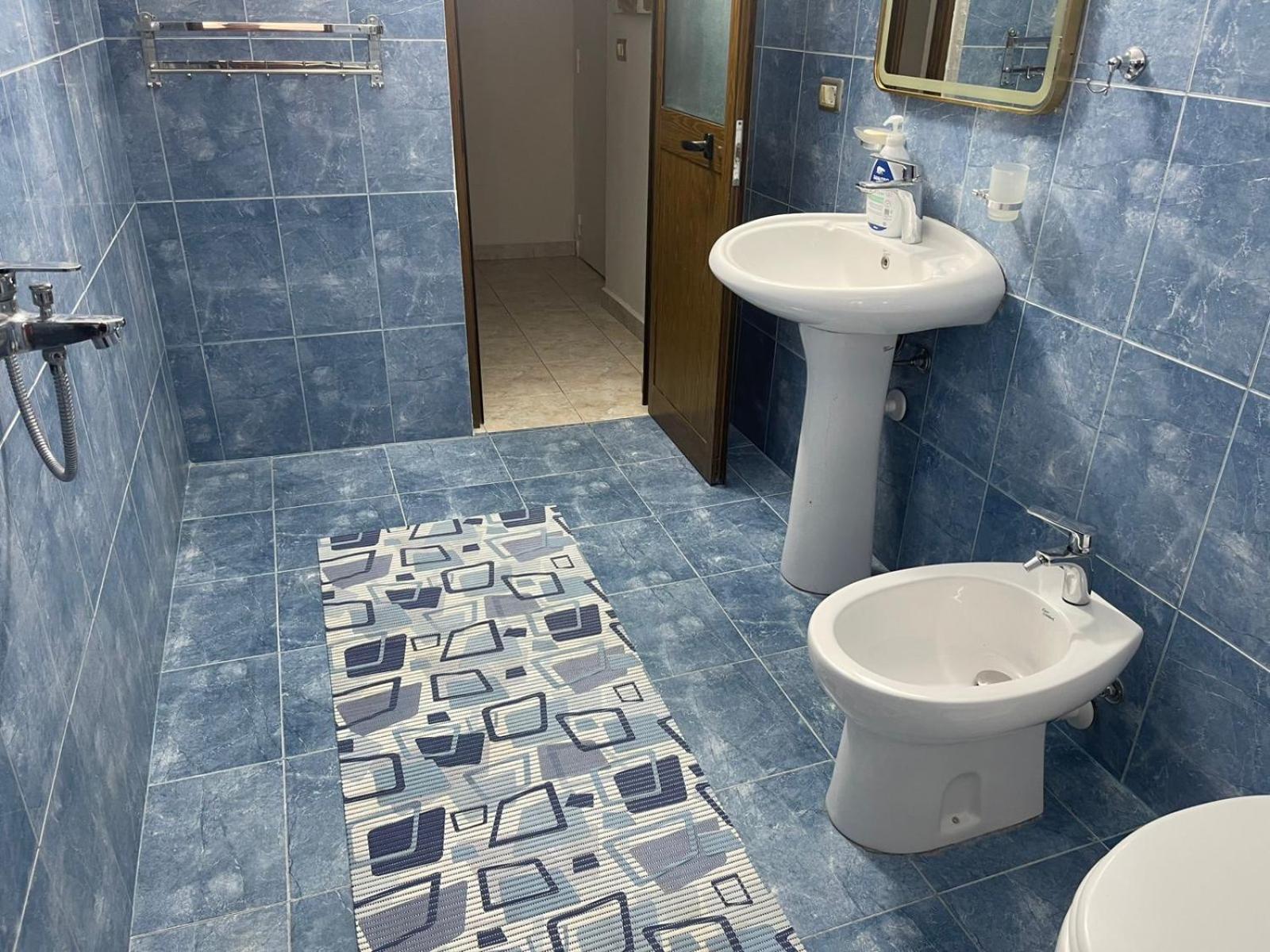 Dua Apartament *